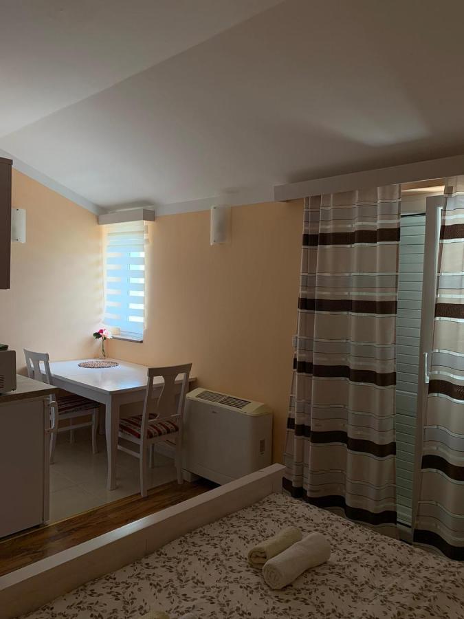 Apartmani Dubrava Podstrana Exterior foto